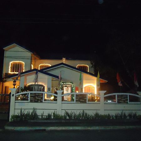 Donsol Aguluz Homestay Екстериор снимка