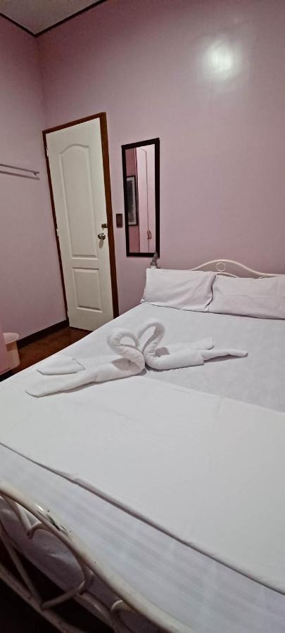 Donsol Aguluz Homestay Екстериор снимка