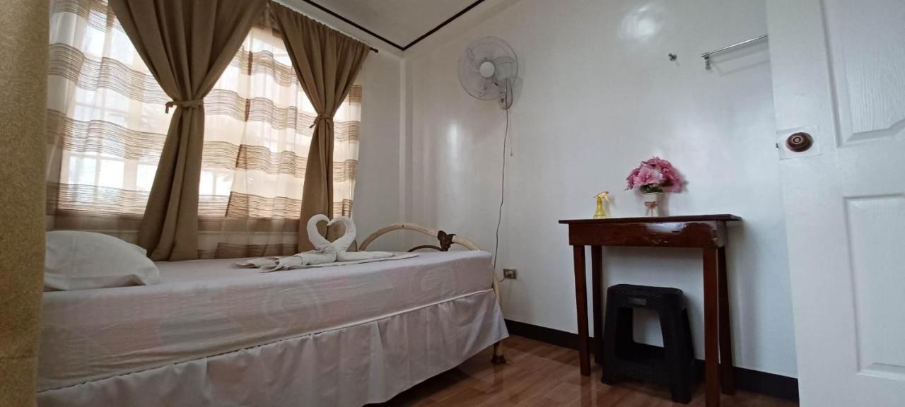 Donsol Aguluz Homestay Екстериор снимка