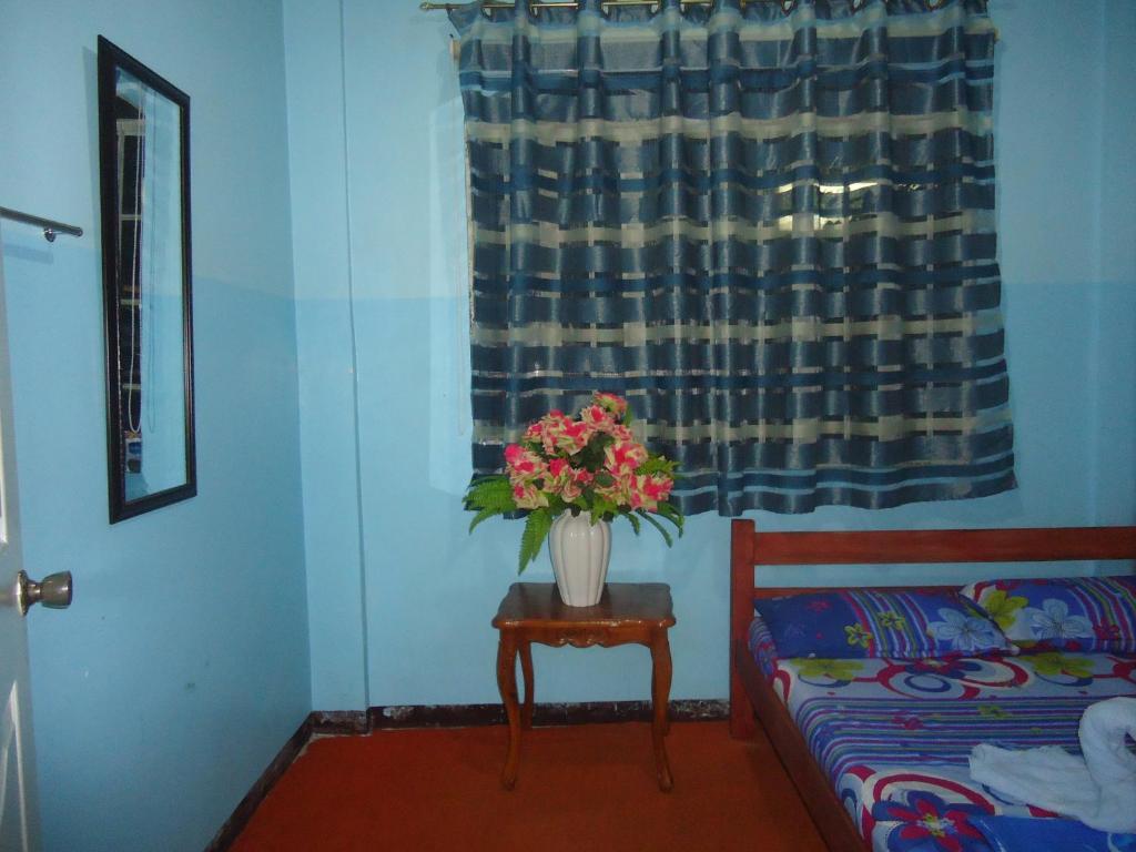 Donsol Aguluz Homestay Екстериор снимка