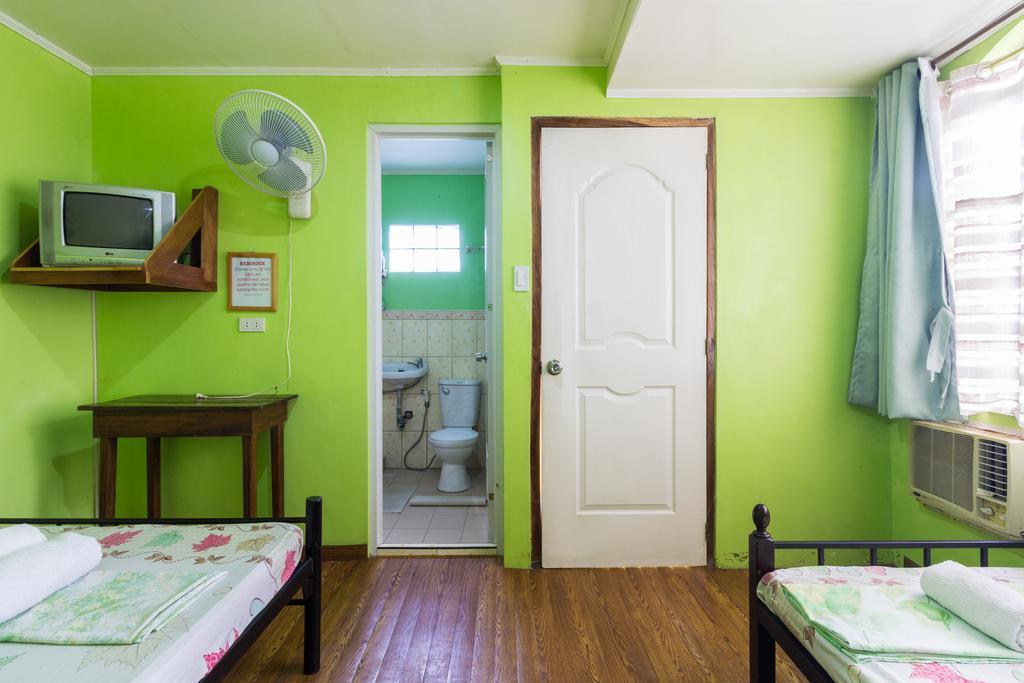 Donsol Aguluz Homestay Екстериор снимка